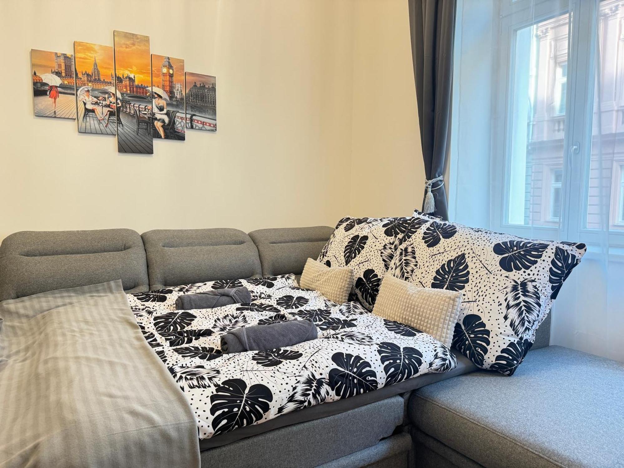 Free Parking - Cozy Apartment Near Vysehrad Railway Bridge Praag Buitenkant foto