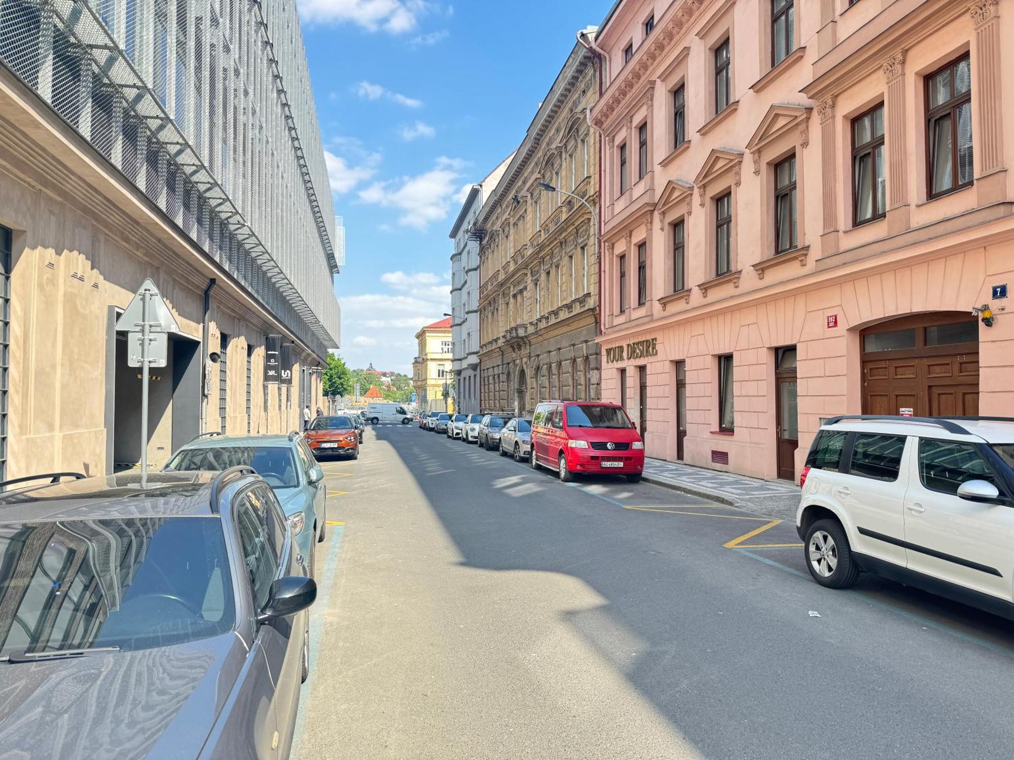 Free Parking - Cozy Apartment Near Vysehrad Railway Bridge Praag Buitenkant foto